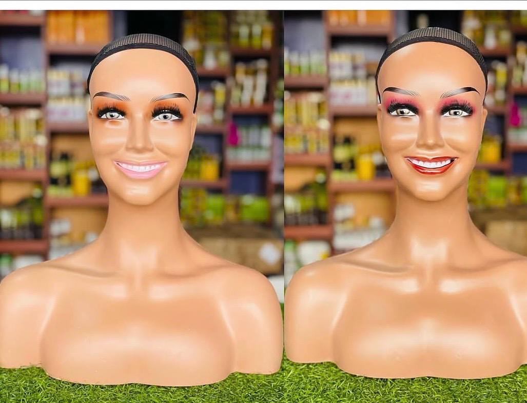Non Pierce Smiling Mannequin